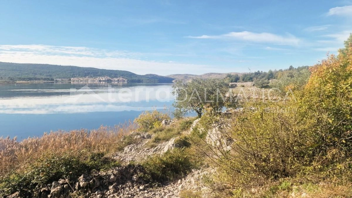 Bilice, Verkauf von landwirtschaftlichen Flächen am Prokljan-See