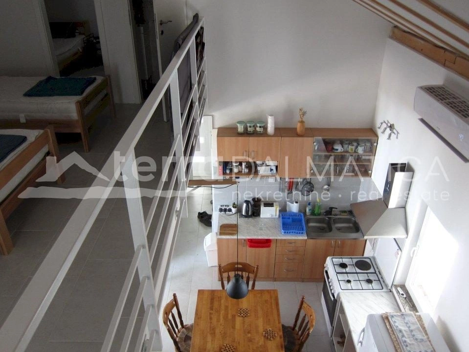 Zirje, ein schönes Haus mit Blick auf das Meer