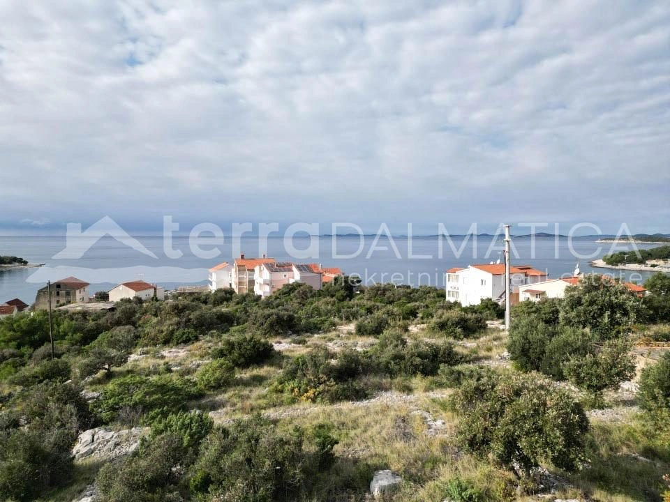 Primosten Dolac, Baugrundstück mit Blick auf das offene Meer