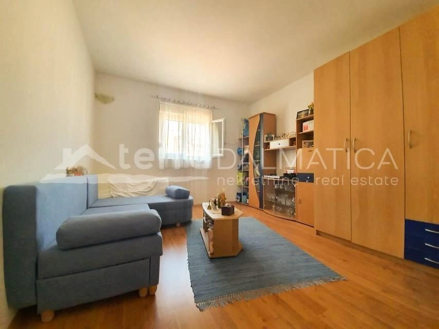 Tisno, Haus im alten Stadtzentrum