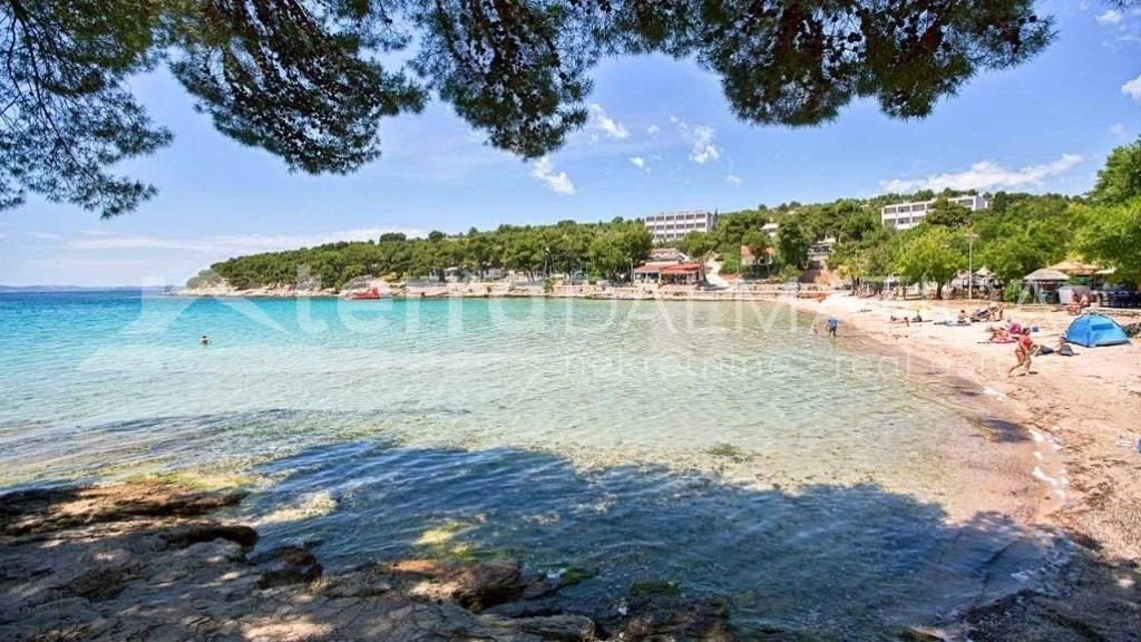 Tisno, Haus im alten Stadtzentrum