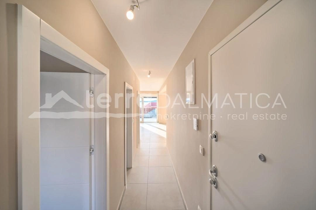 Brodarica, Sibenik - Luxusapartment mit 4 Schlafzimmern und Meerblick