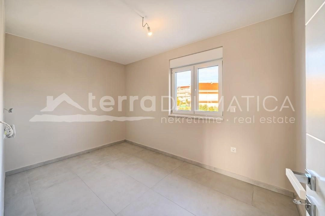 Brodarica, Sibenik - Luxusapartment mit 4 Schlafzimmern und Meerblick