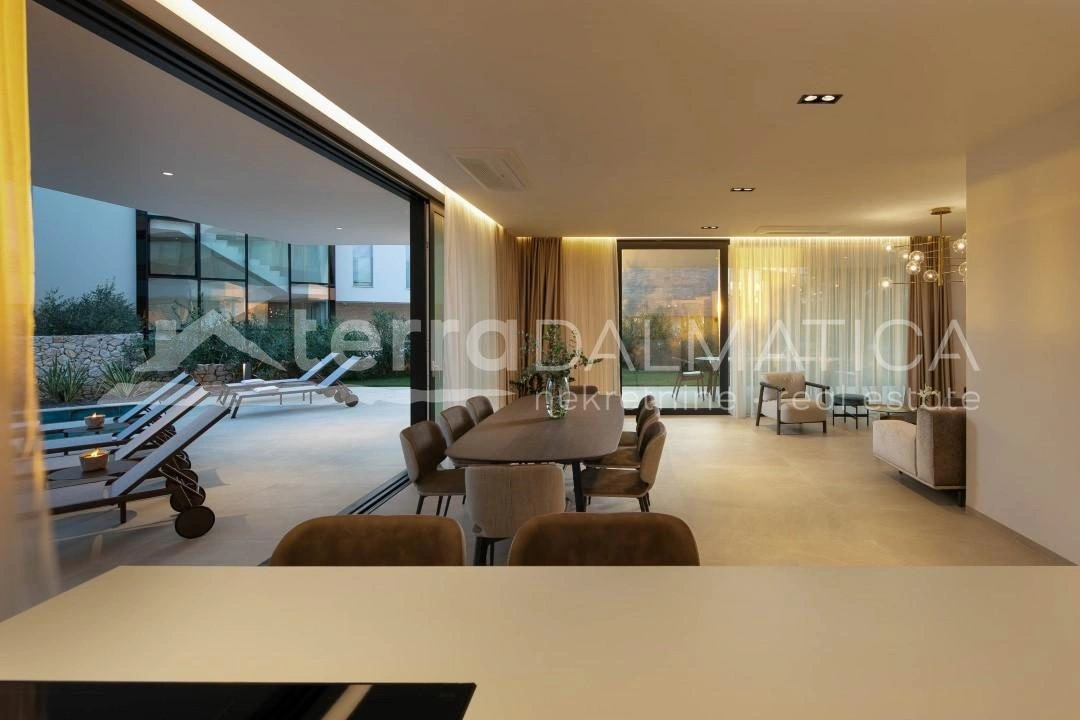 Sukosan, Luxusvilla mit Pool und Aufzug