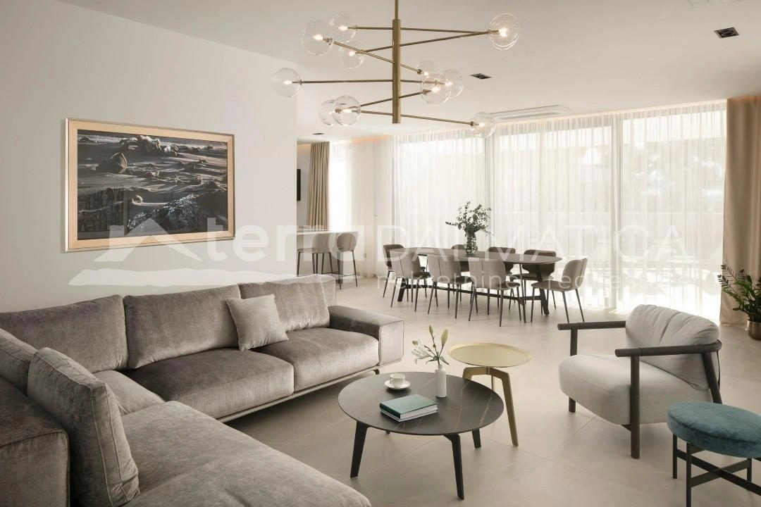 Sukosan, Luxusvilla mit Pool und Aufzug