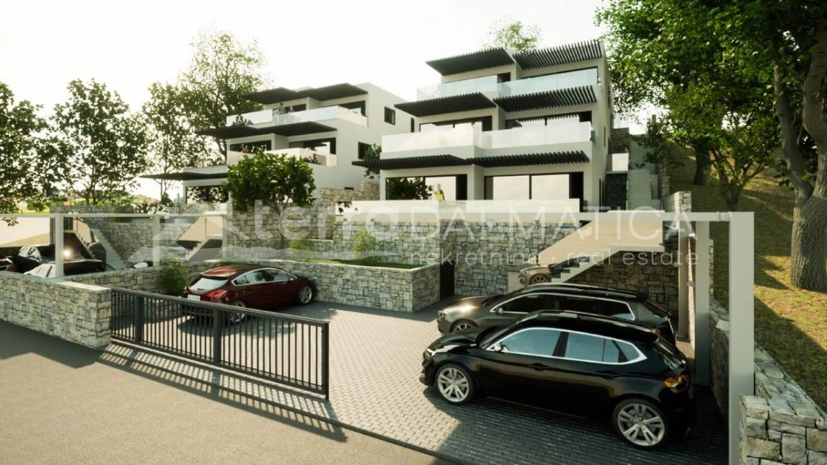 Umgebung von Sibenik, Sparadici, attraktive Ein-Zimmer-Wohnung am Meer