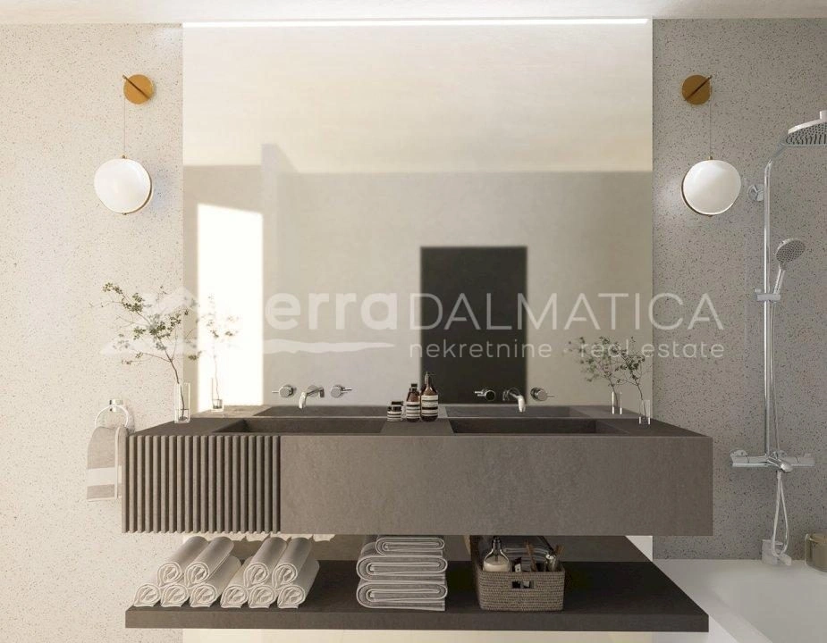 Vodice, Luxusvilla mit Panoramablick auf das Meer