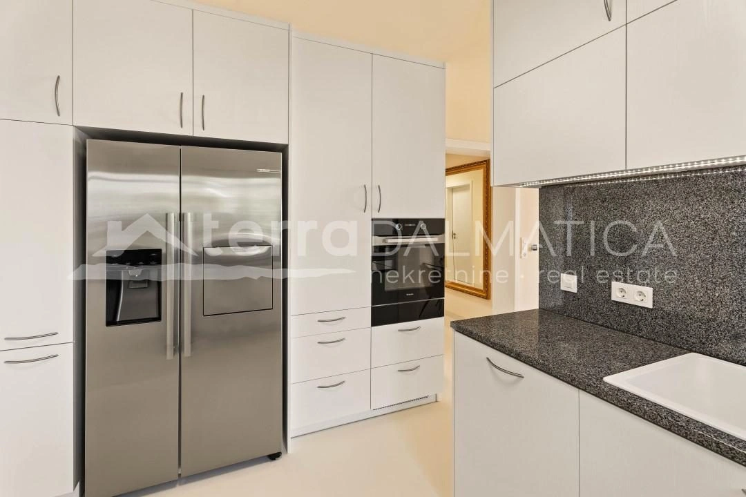 Luxusvilla mit Meerblick in der Nähe von Split