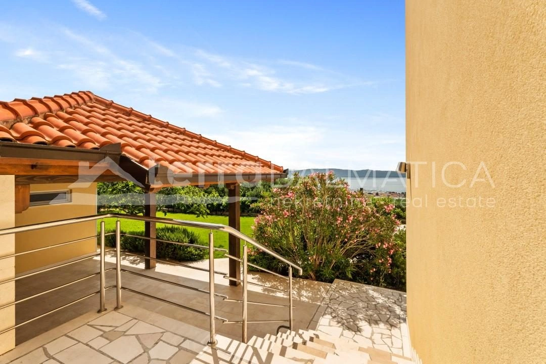Luxusvilla mit Meerblick in der Nähe von Split