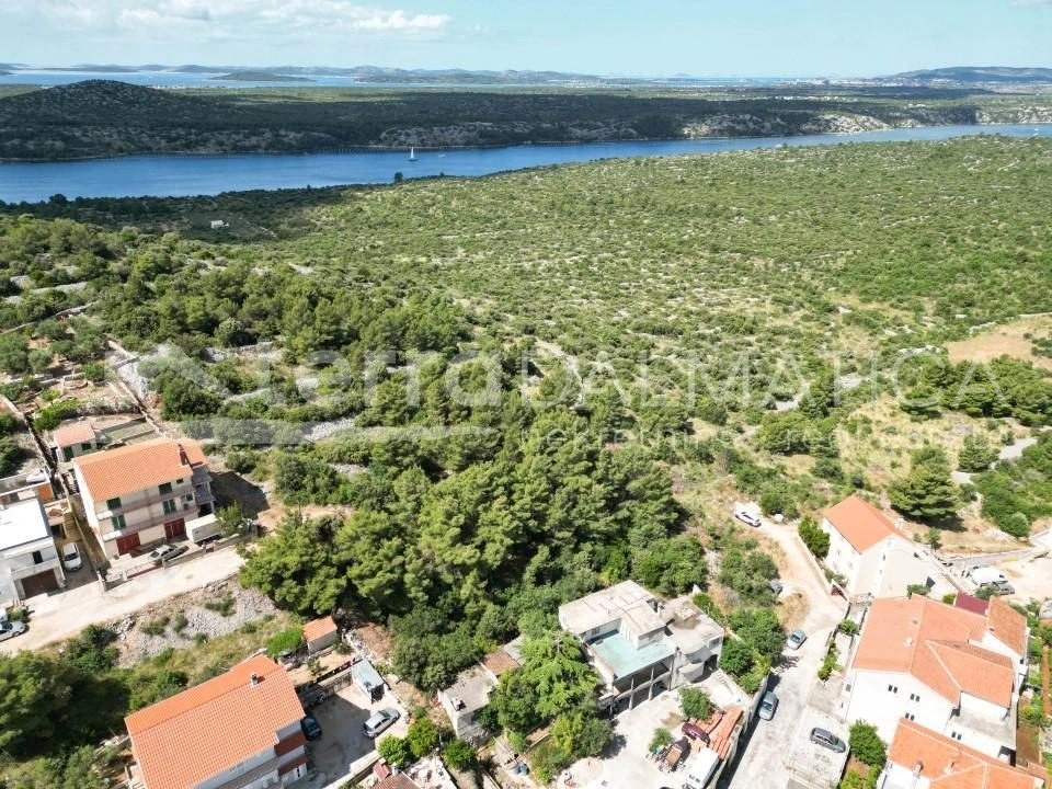 Sibenik, Njivice, Baugrundstück