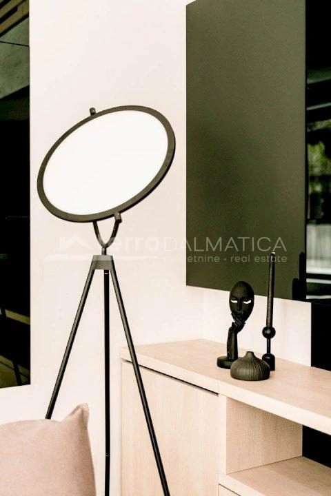 Vodice, Srima, luxuriöse Designervilla mit Swimmingpool, Whirlpool und Sauna