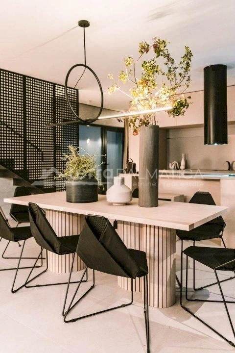 Vodice, Srima, luxuriöse Designervilla mit Swimmingpool, Whirlpool und Sauna