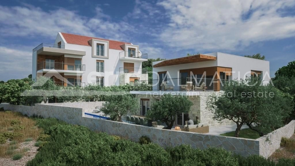 Modernes Haus mit Schwimmbad und Garten in der Nähe von Rogoznica - Nur 130 m vom Meer entfernt