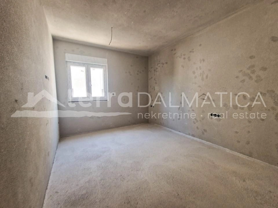 Zaboric, Drei-Zimmer-Wohnung im ersten Stock, 150 m vom Meer entfernt