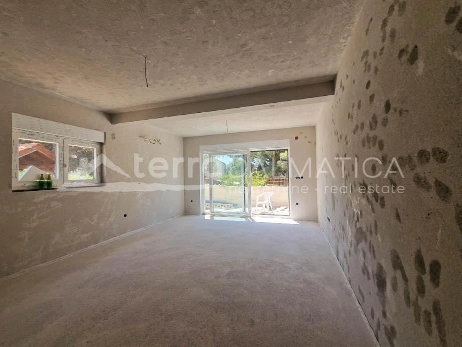 Zaboric, Apartment mit zwei Schlafzimmern und Garten in Strandnähe