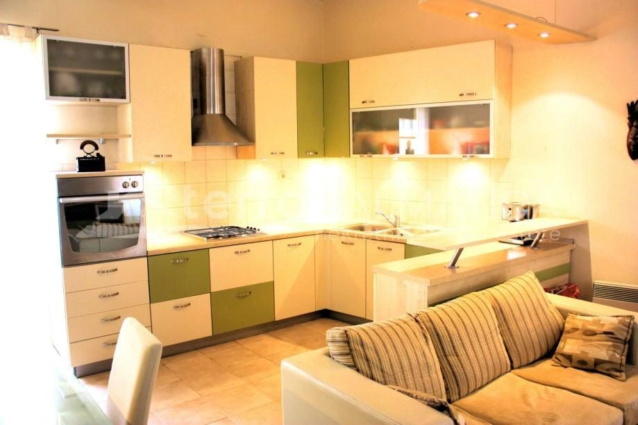 Šibenik, renovierte Wohnung im Zentrum – bereit zur Miete oder zum Wohnen