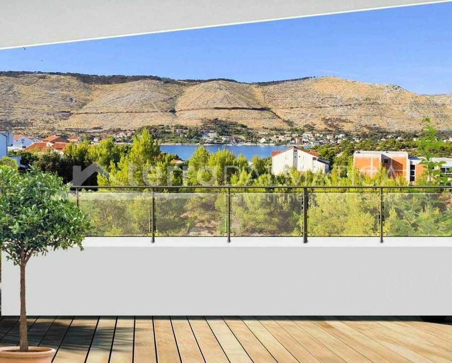 Umgebung von Šibenik, Grebaštica, Dreizimmer-Penthouse mit Aufzug und Garage