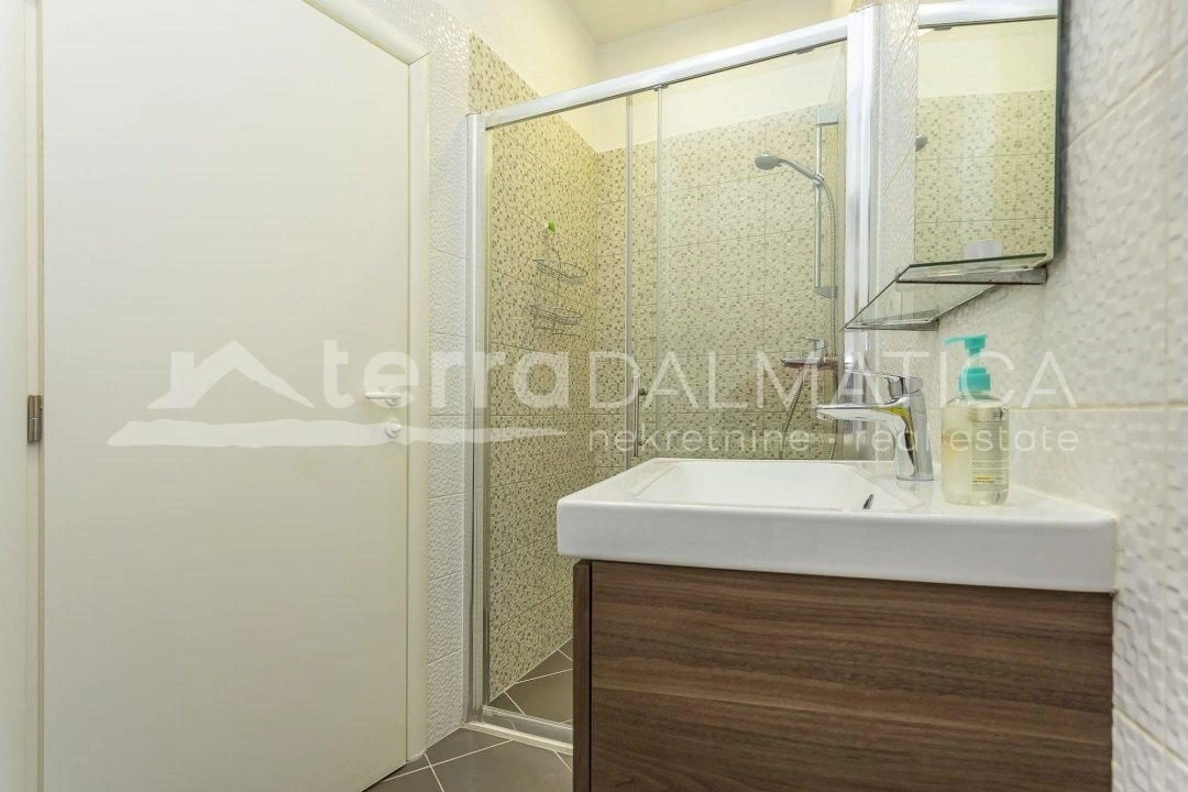 Šibenik, möblierte Wohnung im Zentrum, bereit zur touristischen Vermietung