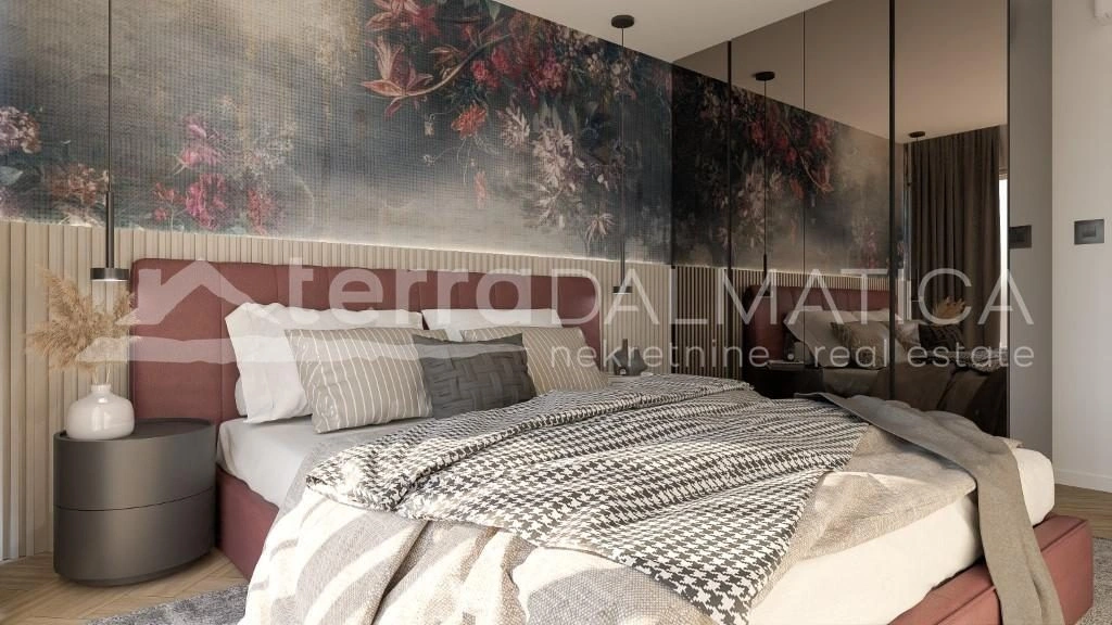 Primošten, eine moderne Villa mit drei Schlafzimmern und einem Swimmingpool in ruhiger Umgebung