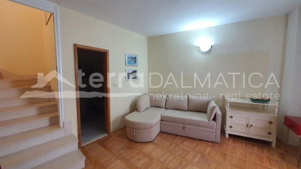 Šibenik - renoviertes Haus im historischen Zentrum, ideal zum Wohnen oder Mieten