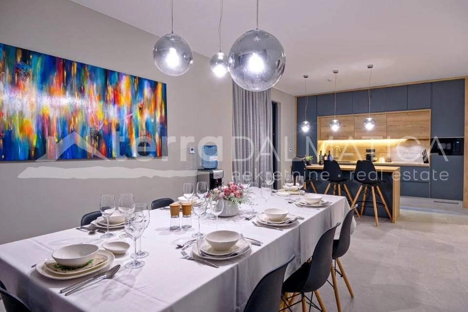 Marina, Luxusvilla mit Pool, Sauna und Meerblick