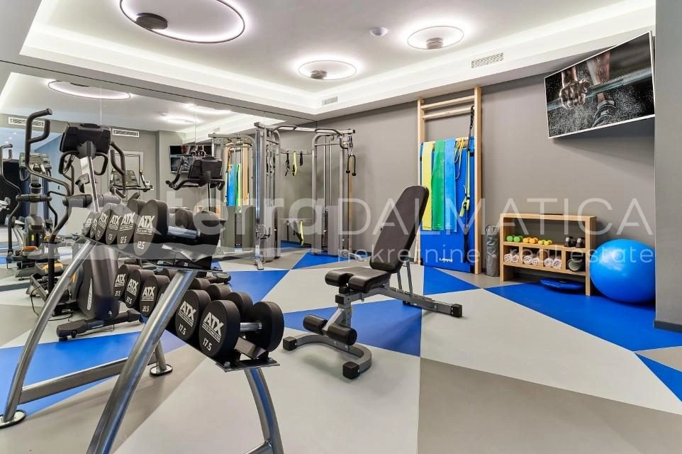 Marina, Luxusvilla mit Pool, Sauna und Meerblick