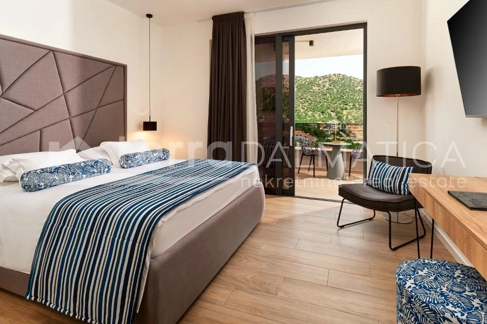 Marina, Luxusvilla mit Pool, Sauna und Meerblick