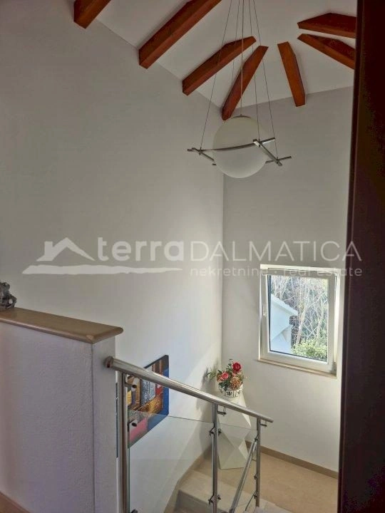 Paradies auf Šolta: Faszinierender Garten und Terrassen mit Panoramablick auf das Meer