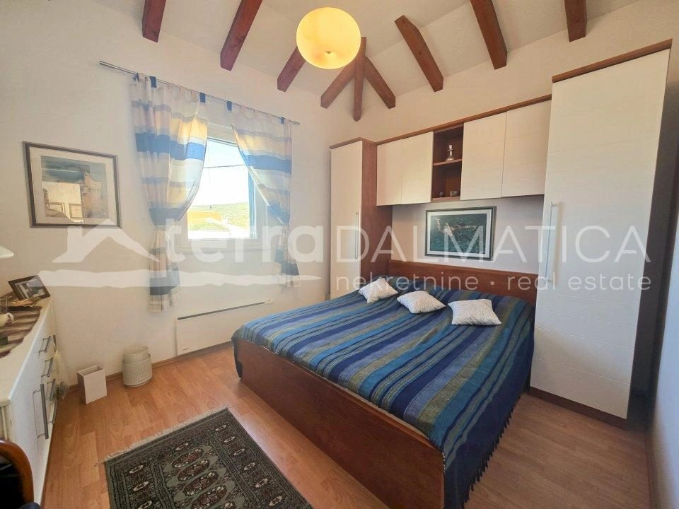 Paradies auf Šolta: Faszinierender Garten und Terrassen mit Panoramablick auf das Meer