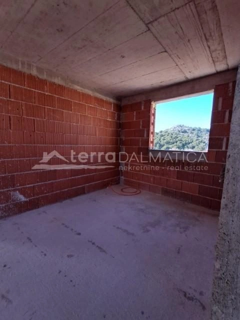 Šibenik, Neubau mit Meerblick und Garage