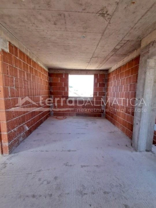 Šibenik, Neubau mit Meerblick und Garage