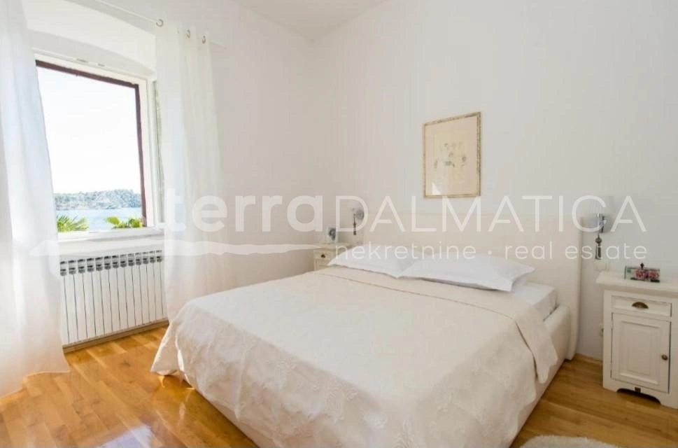 Elegante Wohnung im Herzogspalast, in der ersten Reihe am Meer