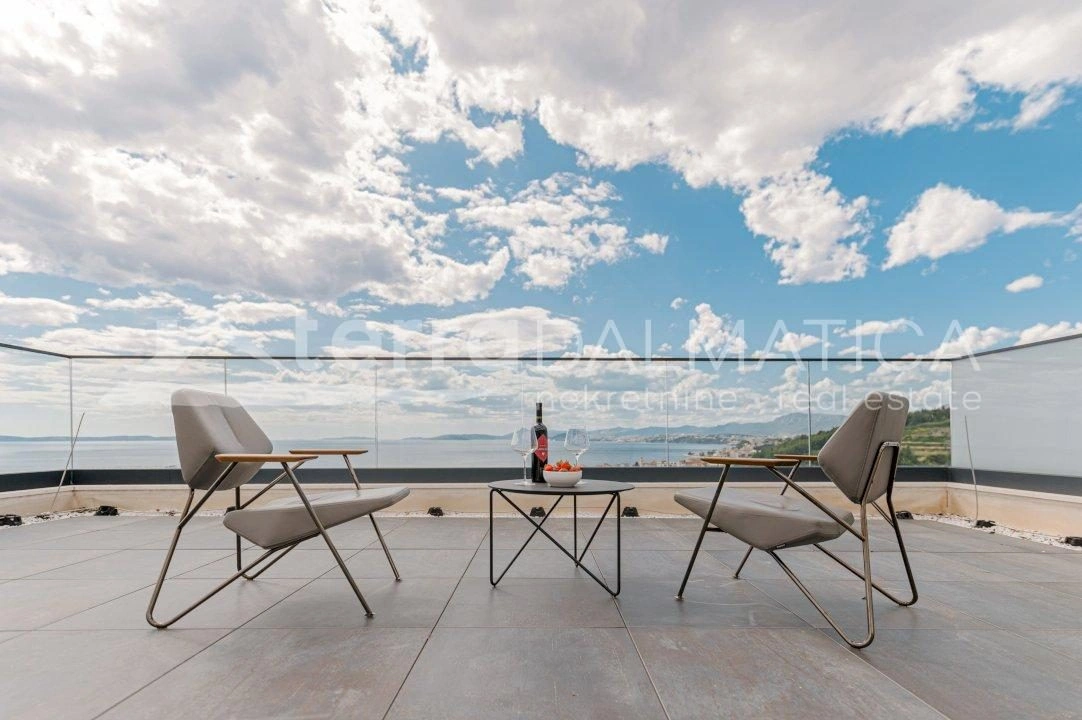 Luxusvilla in Podstrana mit Dachterrasse, Swimmingpool und unglaublichem Blick auf Split