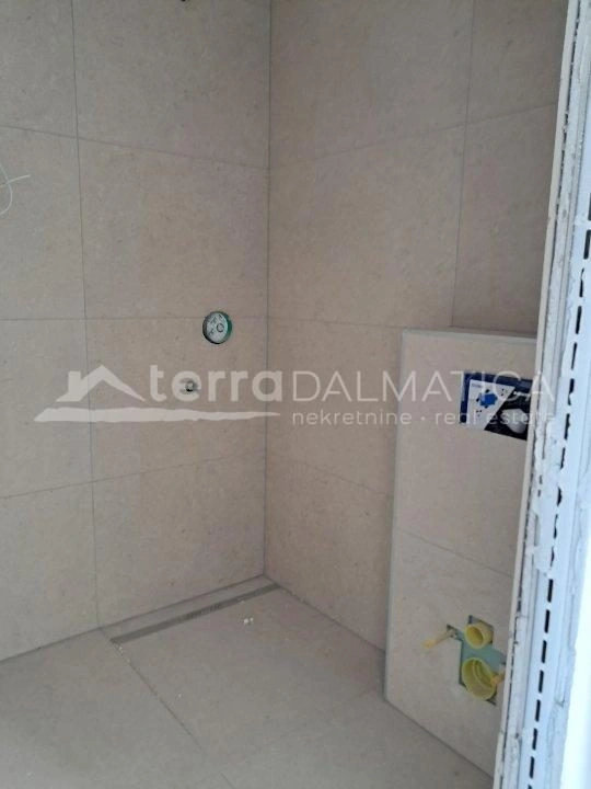 Maisonette-Wohnung mit Terrasse, Sommerküche und Meerblick