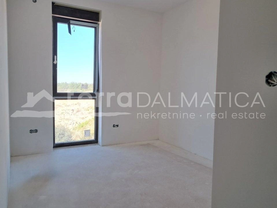 Maisonette-Wohnung mit Terrasse, Sommerküche und Meerblick