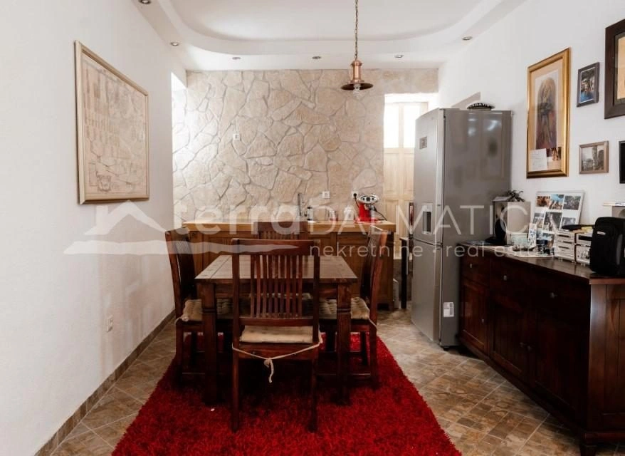 Renoviertes Steinhaus im Herzen der Altstadt von Šibenik