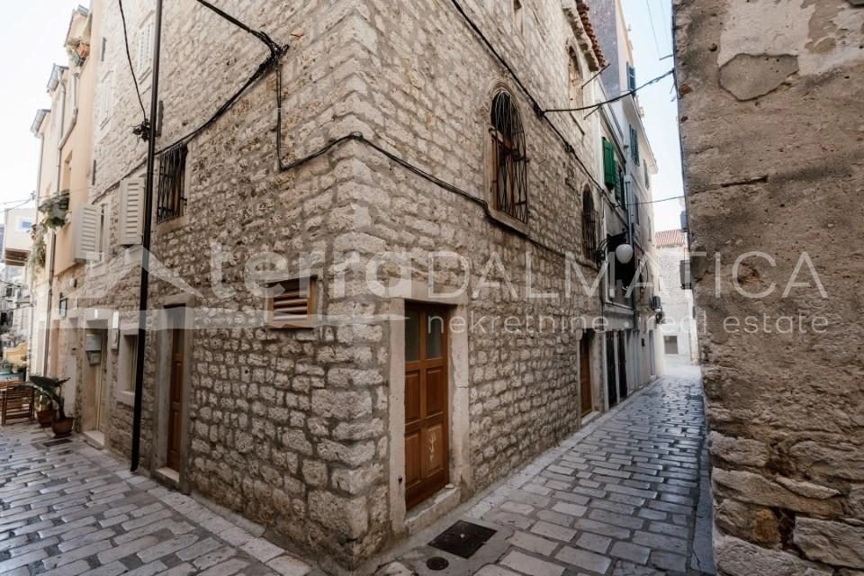 Renoviertes Steinhaus im Herzen der Altstadt von Šibenik