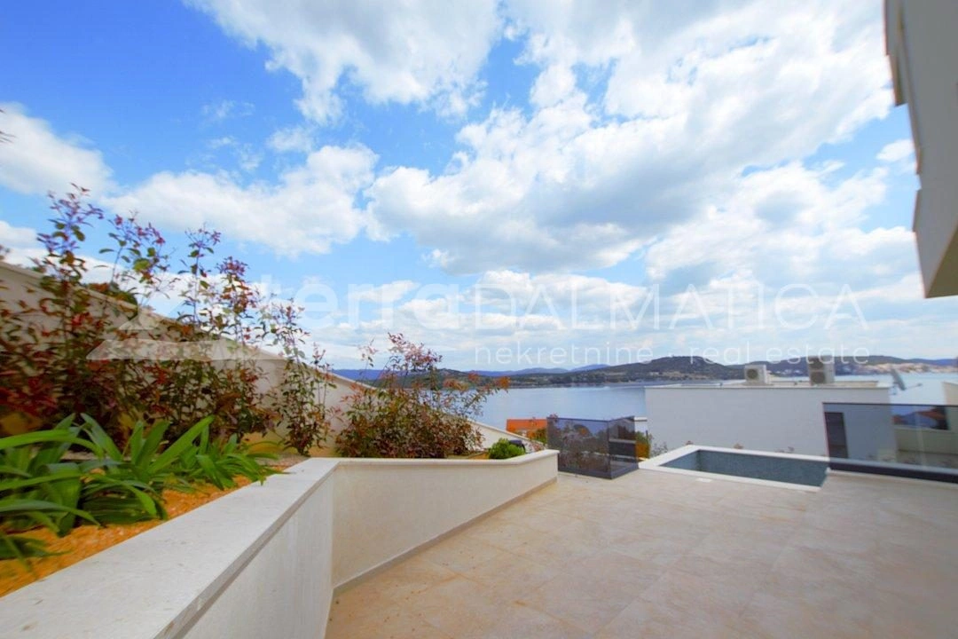 Exklusive Villa mit Pool und Meerblick in Betina, Insel Murter – Luxus, Privatsphäre und mediterraner Zauber