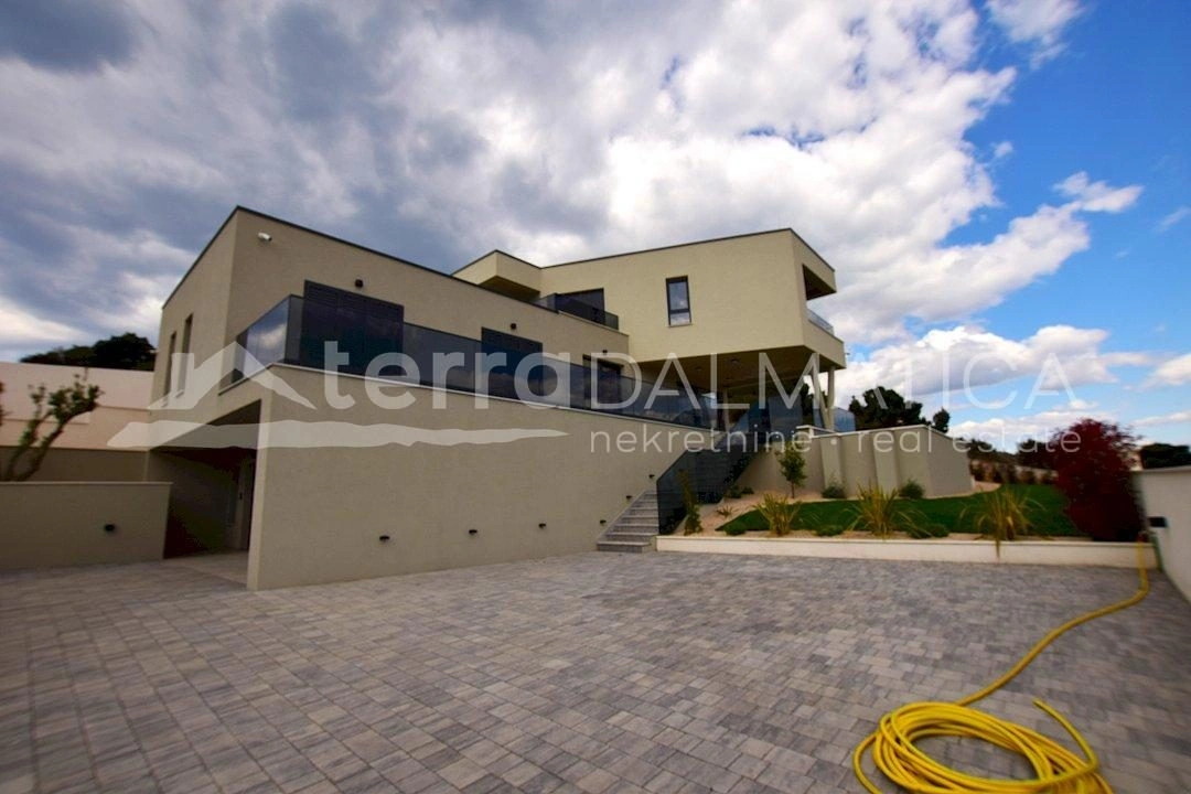 Exklusive Villa mit Pool und Meerblick in Betina, Insel Murter – Luxus, Privatsphäre und mediterraner Zauber