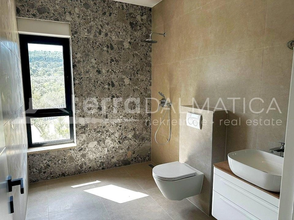 Exklusive Villa mit Pool und Meerblick in Betina, Insel Murter – Luxus, Privatsphäre und mediterraner Zauber