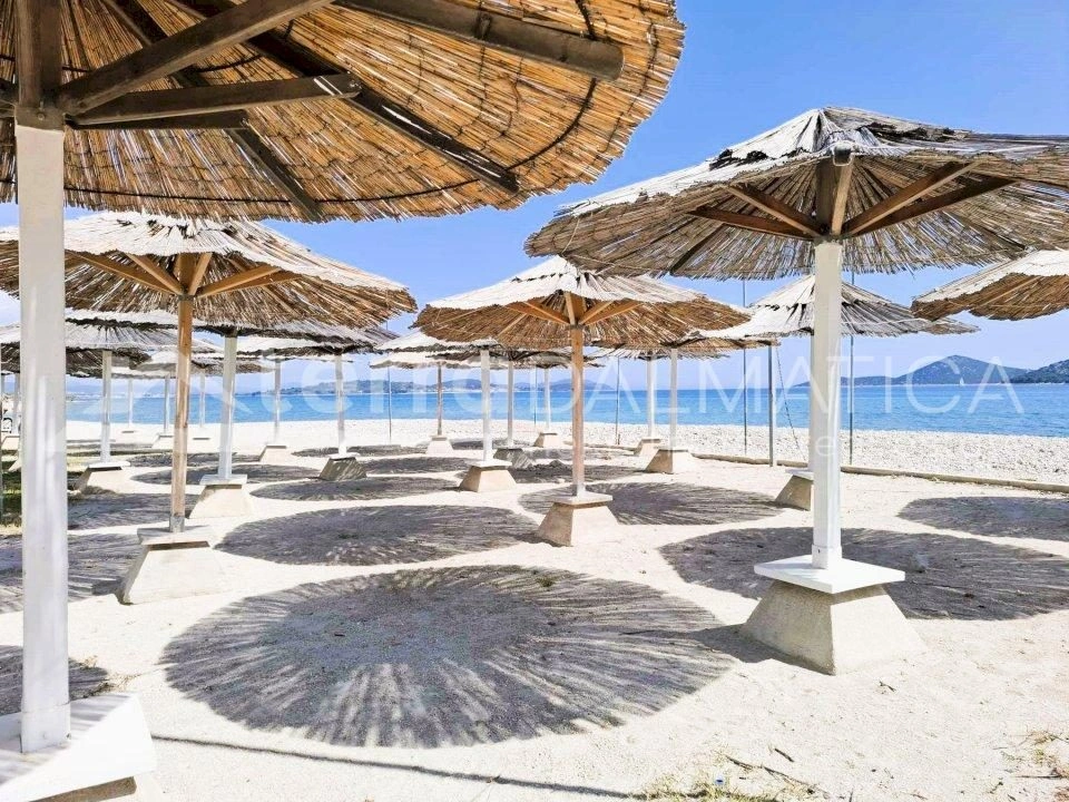 Modernes, geräumiges Apartment in Tribunj – Ideal für eine Familie oder als Touristenvermietung