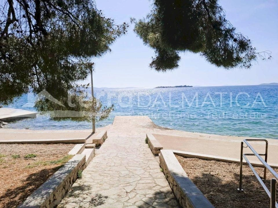 Luxuswohnung mit 183 m² Garten in Tribunj