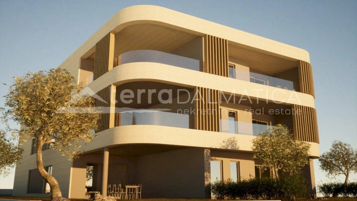 Geräumiges Luxusapartment in Vodice mit überdachter Terrasse