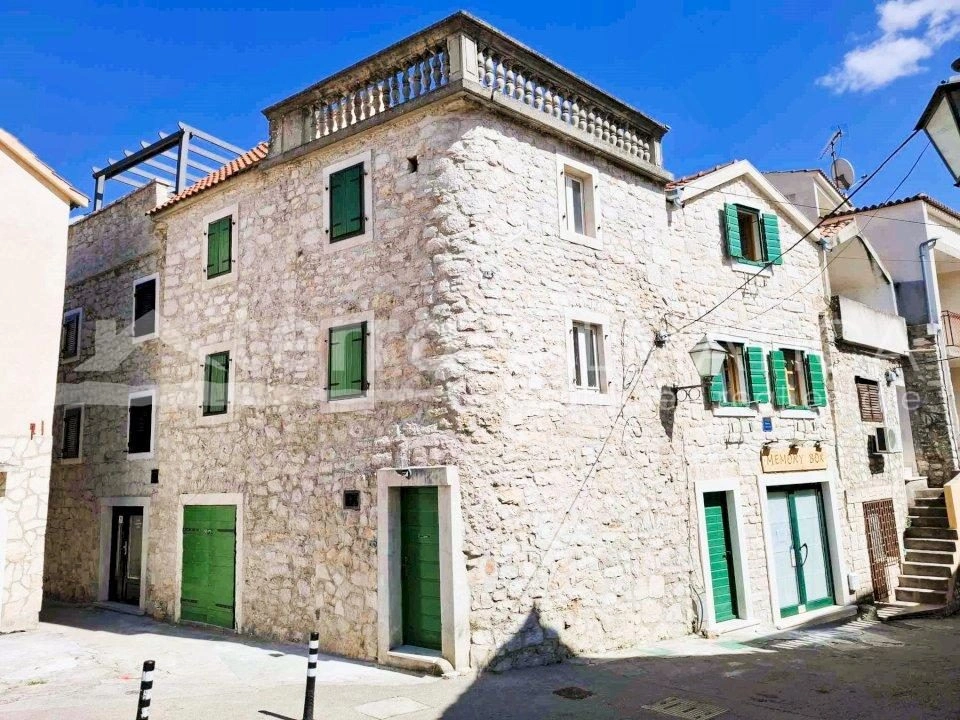 Steinhaus im Herzen der Altstadt von Vodice