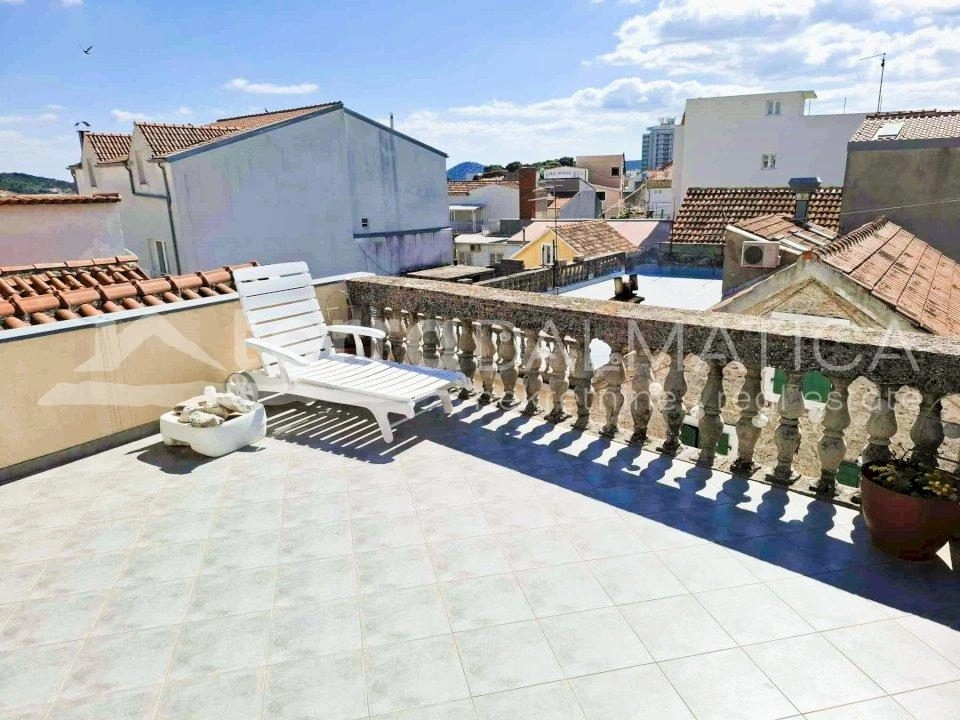 Steinhaus im Herzen der Altstadt von Vodice