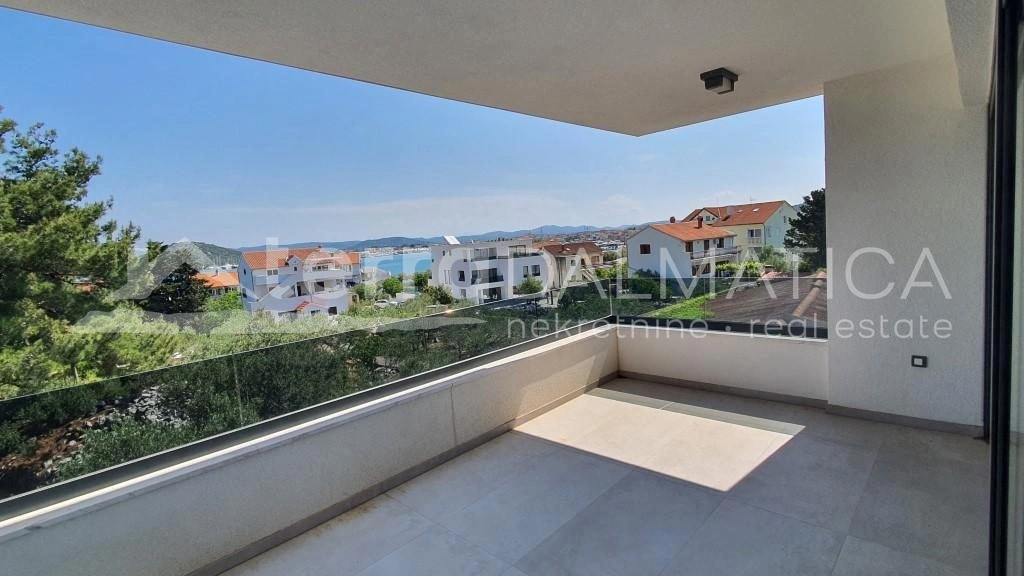 Moderne Wohnung mit Meerblick auf der Insel Murter