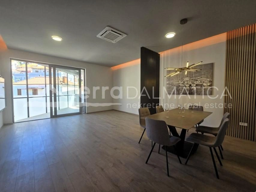 Penthouse über Šibenik – ein atemberaubender Ausblick, Komfort, der die Erwartungen übertrifft