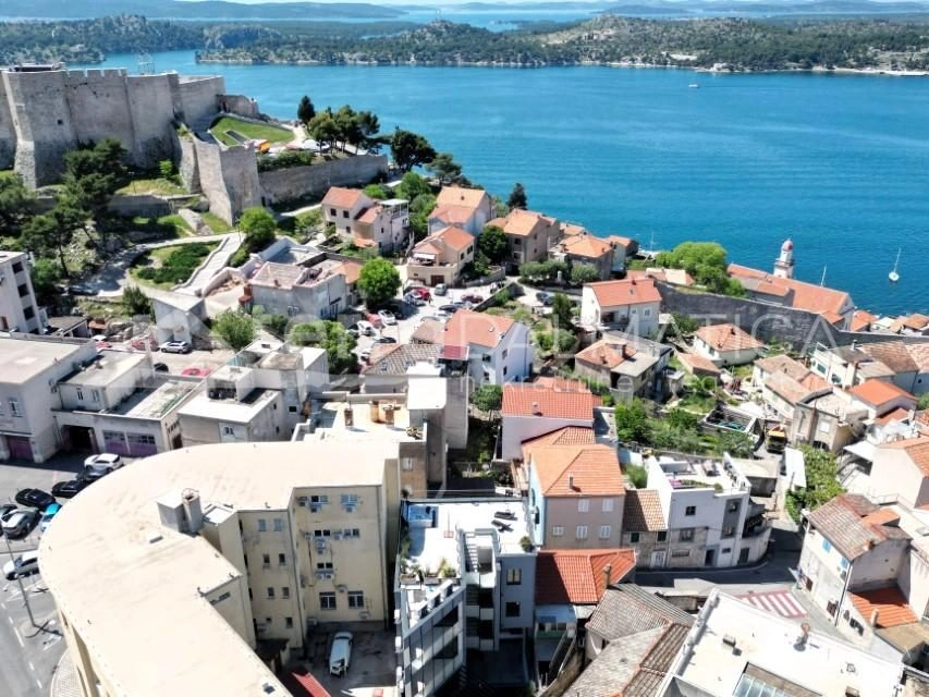 Penthouse über Šibenik – ein atemberaubender Ausblick, Komfort, der die Erwartungen übertrifft