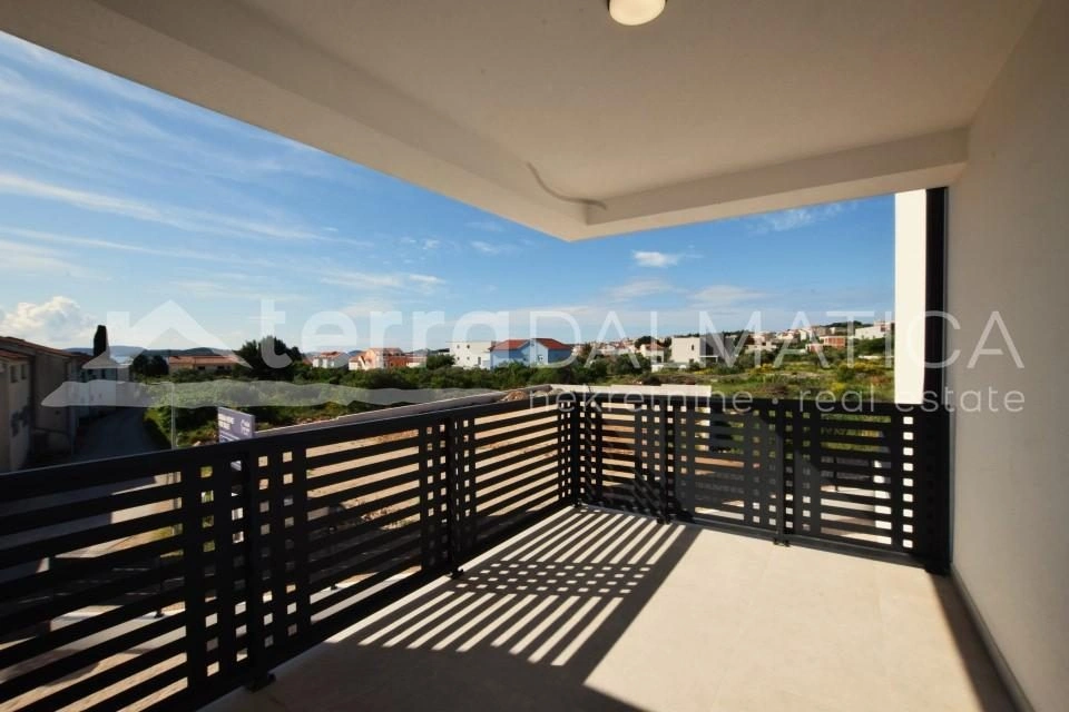 Gelegenheit in Vodice - komfortable Wohnung mit Terrasse