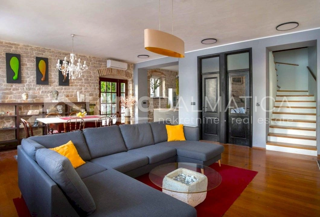 Historischer Palast mit Garten im Herzen von Šibenik